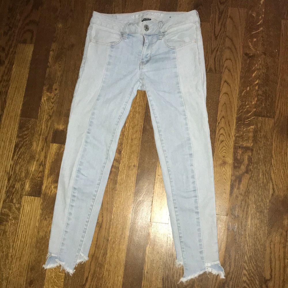 American Eagle light wash jeans